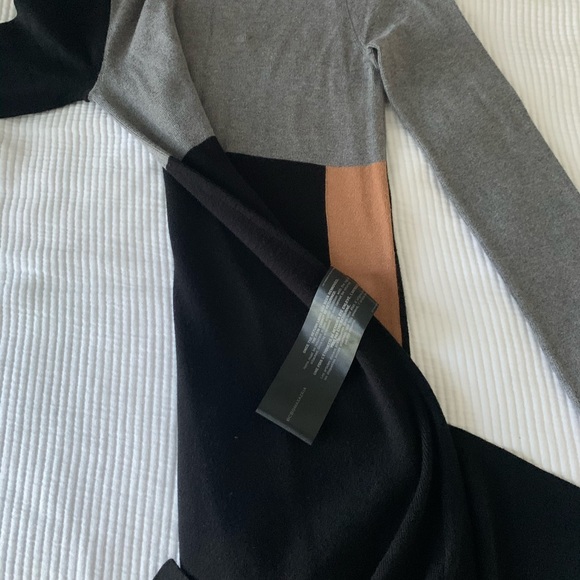 ❌sold❌Colorblock Sweater Dress. NWT. Large - Picture 7 of 7
